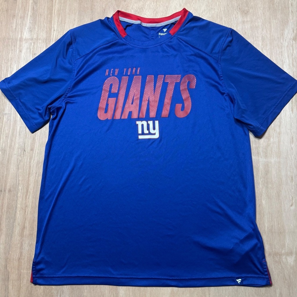Fanatics Men's New York Giants Royal Blue Dri-Fit Short Sleeve Athletic T-Shirt